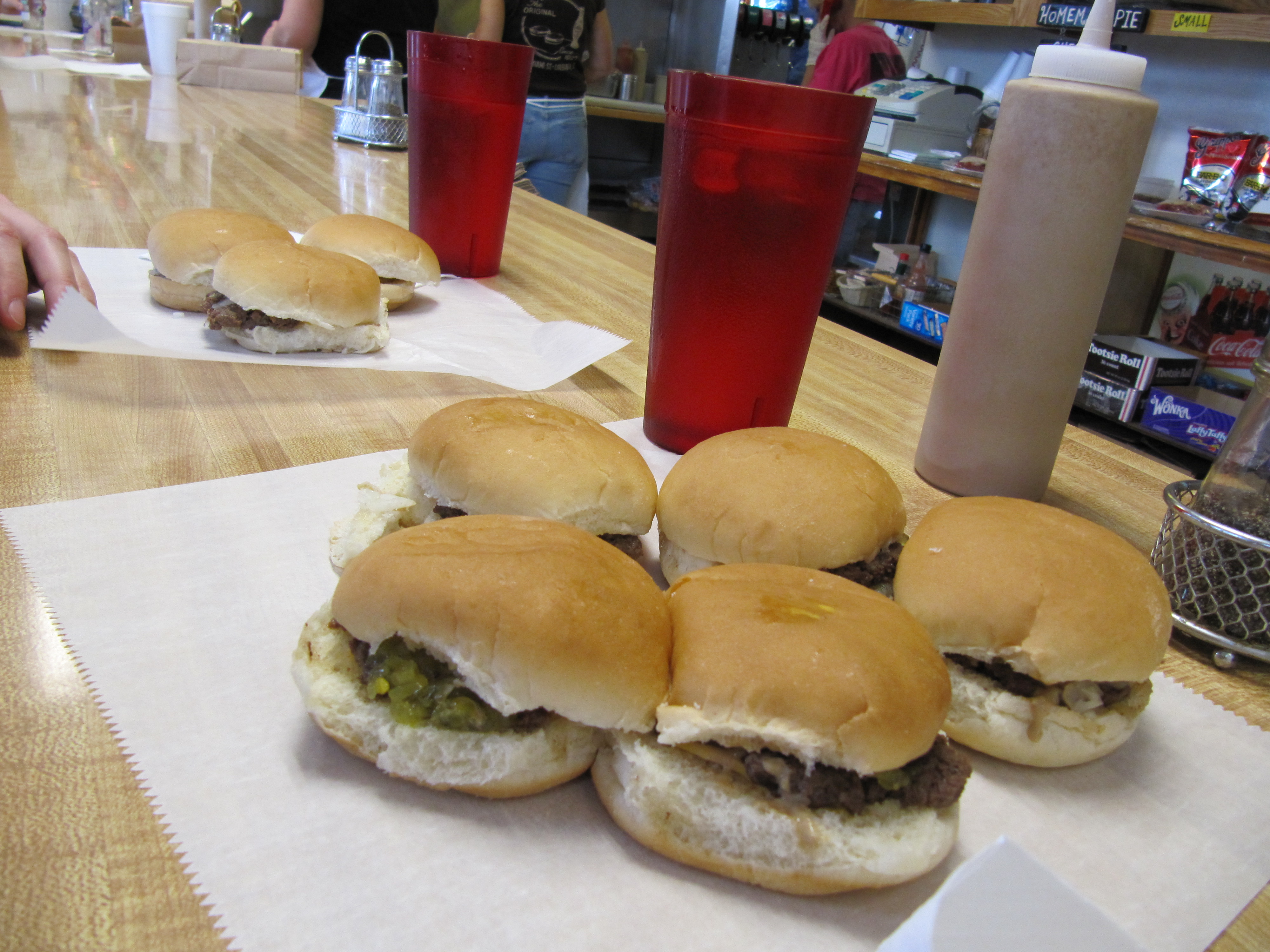 Tiny burgers in a tiny diner